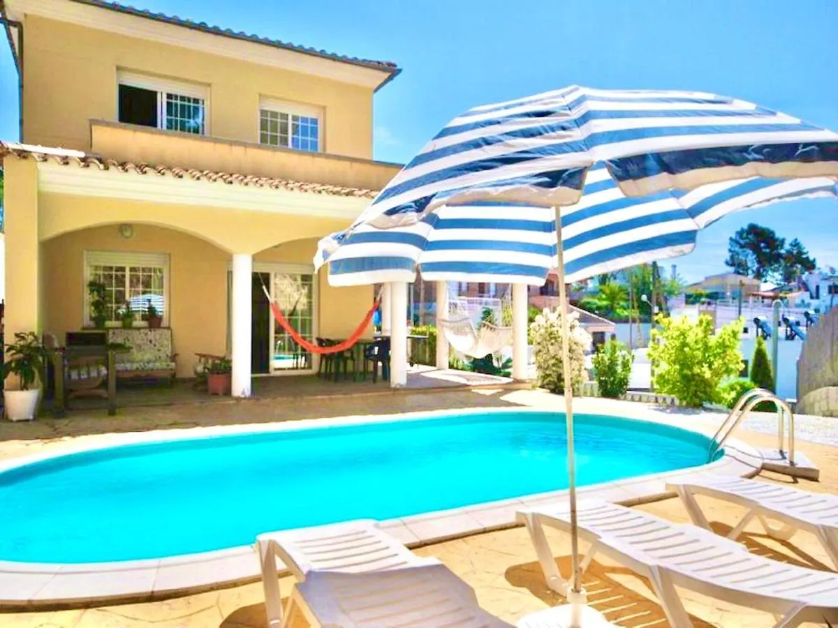 Tatil Evi Villa Caroline Lloret de Mar